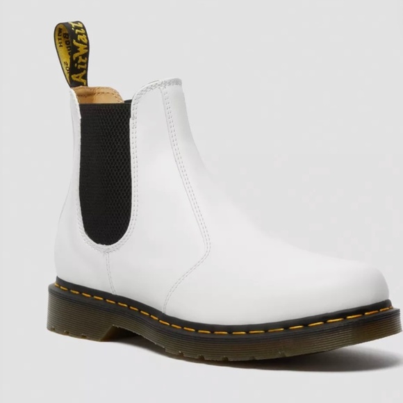Dr. Martens Shoes - 2976 YELLOW STITCH SMOOTH LEATHER CHELSEA BOOTS
